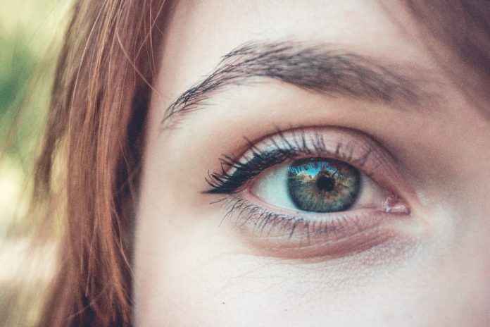 Useful Mascara Tips for Short Eyelashes