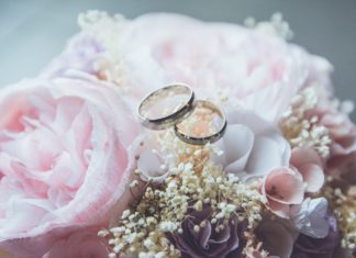 Ideas For Stunning Tropical Wedding Bouquets Wedding bouquet