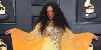 H.E.R at the 64th Annual Grammy Awards in April 2022