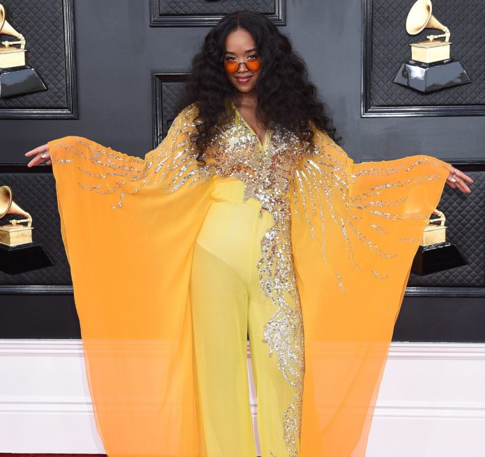 H.E.R at the 64th Annual Grammy Awards in April 2022