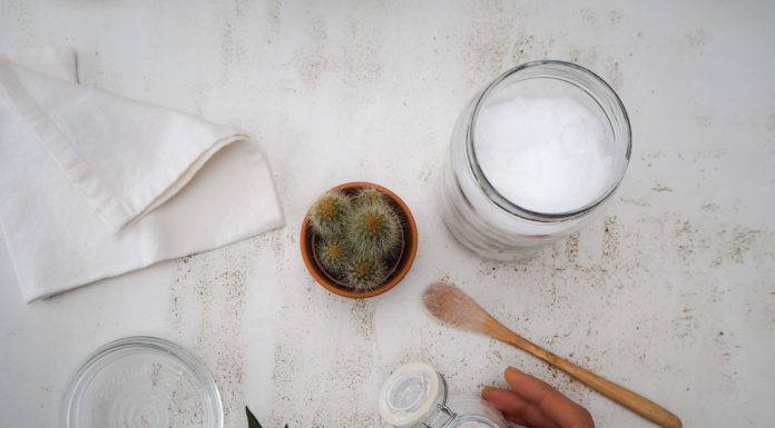We’re Wearing This Natural DIY Deodorant All Summer Long DIY deodorant