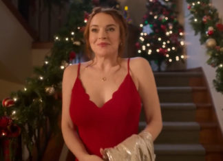 Lindsay Lohan in "Falling For Christmas"