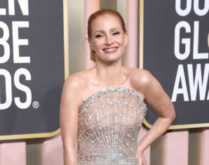 5 Red Carpet Looks from 2023 Golden Globes That Got Everyone Talking Jessica Chastain at the 80th Annual Golden Globe Awards