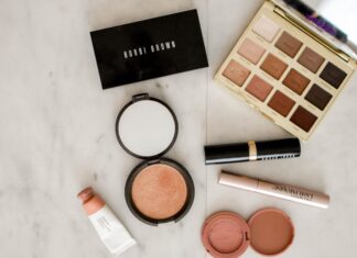 Makeup Mishaps? No Problem! How to Fix Your Broken Makeup Makeup