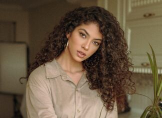 Embrace Your Curls With This Simple Hair Routine Curly hair