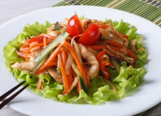 Scrumptious, Yet Healthy Chicken Recipes Thai chicken salad