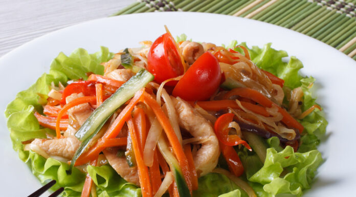 Scrumptious, Yet Healthy Chicken Recipes Thai chicken salad