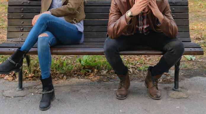 Husband Finds Out Wife is Cheating, It Ends in Unbelievable Text Messages