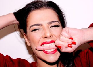 How to Choose the Right Red Lipstick for Your Skin Tone Red Lipstick