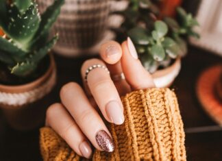 How to Properly Take Care of Gel Nails Gel nails