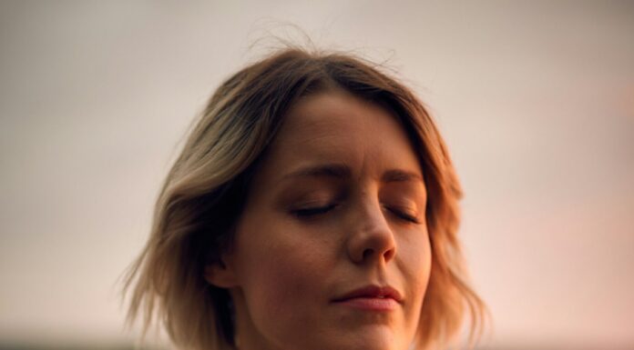 3 Grounding Techniques to Help Calm Your Nervous System Deep breathing