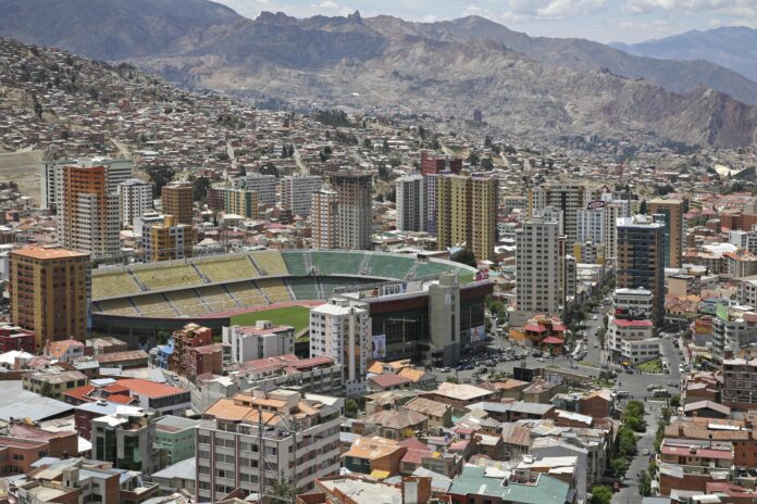 Estadio Hernando Siles, Bolivia
