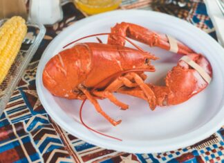 Themed Dinner Parties Are All the Rage on Pinterest This Summer Coastal dinner