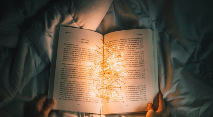 3 Tips for Completing Goodreads’ Reading Challenge By the End of the Year Reading