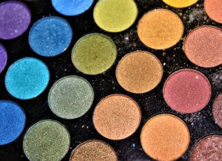 Holiday Makeup Collections Are Everywhere, But Are They Worth It? Eyeshadow