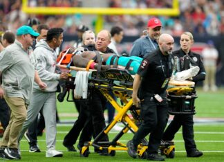 Grant DuBose Hospitalized After Helmet-to-Helmet Collision in Dolphins-Texans Game Dolphins wide receiver Grant DuBose (88) is carted off the field after suffering a head injury on a helmet-to-helmet hit after a catch during the second half of an NFL game between the Texans and the Dolphins on December 15, 2024 in Houston, Texas.