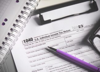 IRS Announces 2025 Tax Brackets, Here’s What They Mean for Taxpayers IRS tax form 1040