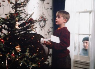 The Best Holiday Movies of All Time to Watch This Season Macaulay Culkin, Joe Pesci in "Home Alone" 1990 Director: Chris Columbus 20th Century Fox