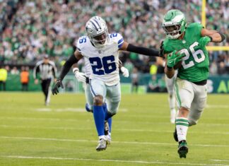 Eagles Dominate Cowboys 41-7 to Clinch NFC East Title Philadelphia Eagles running back Saquon Barkley (26) is forced out of bounds at the 23 yard line for a first down during the fourth quarter of NFL action at Lincoln Financial Field in Philadelphia, Pennsylvania, United States - 29 Dec 2024.
