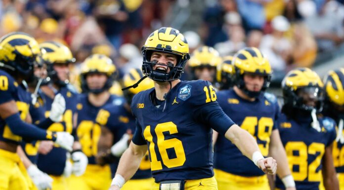 Michigan Capitalize on Alabama’s Early Turnovers to Secure ReliaQuest Bowl Victory Michigan Wolverines quarterback Davis Warren during Alabama game