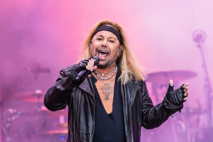 Vince Neil jet plane crash