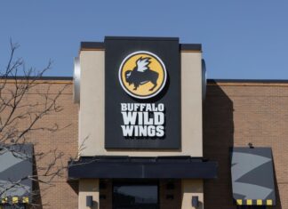Buffalo Wild Wings Brings Back All-You-Can-Eat Deal, Here’s What You Need to Know Buffalo Wild Wings all you can eat